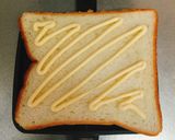 ハムチーホットサンドは2種類の味で。作り方3写真