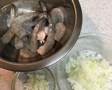 スキレットでお手軽♪ガーリックシュリンプ作り方1写真