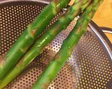香りを楽しむ海老とアスパラの香草春巻き作り方4写真