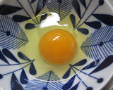 きぬさやと豚肉の卵とじ味噌汁作り方2写真