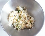 大葉にんにく醤油漬けと胡麻のおにぎり作り方1写真