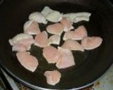 鶏むね肉としめじのミルク煮作り方2写真