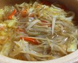 簡単お鍋☆肉団子と野菜のコンソメ醤油鍋作り方5写真