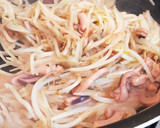 お酒のつまみ♡いかの塩辛ともやしの炒め物作り方2写真