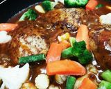 野菜も一緒にたっぷり❤煮込みハンバーグ❤作り方7写真