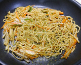 簡単！和風ピリ辛おつまみ焼きそば作り方3写真