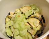 シーフードｍｉｘのトマトソーススパ作り方1写真