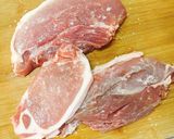 【作り置き】ポークソテーのトマト煮込み作り方1写真