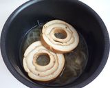 車麩で　オニオングラタンスープ作り方3写真