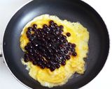 ブラックタピオカのオムレツ作り方5写真