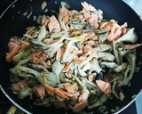 ひと手間で大満足✨鮭と舞茸の炊き込みご飯作り方7写真