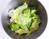 レタスと玉子のかき玉汁風スープ作り方1写真