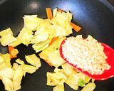 食べるラー油でつくる焼きそば作り方3写真