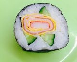 簡単おもてなしに！バラの飾り寿司☆太巻き作り方7写真