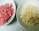 挽き肉とれんこん☆シャキウマそぼろ丼作り方1写真