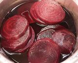 ビーツとキヌアの赤い健康サラダ作り方1写真