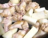 鶏手羽元と大根の煮物作り方4写真