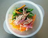 レンジで簡単☆お弁当にも・洋風胡麻和え。作り方3写真