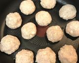 冬のお鍋に!鶏ひき豆腐のぺたんこ団子作り方4写真