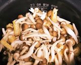 鶏&ぶなしめじの炊き込みごはん作り方4写真