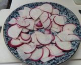 春菊と赤カブのサラダ作り方15写真