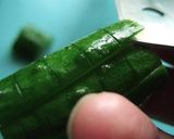 写真つき！きゅうりの飾り切り　キャラ弁に作り方4写真