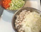 旨味ギュッと♡根菜と挽肉のドライカレー作り方1写真