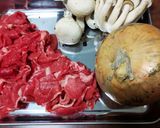 牛肉とキノコの赤ワイン煮込み作り方1写真