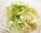 簡単おつまみ＊キャベツの塩昆布ゆかり和え作り方1写真