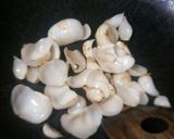 ユリ根の和風炒め～焼肉のタレで～♪作り方3写真