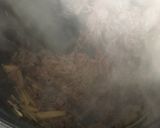 冷凍でしみしみ　牛肉と冷凍大根の煮物作り方3写真