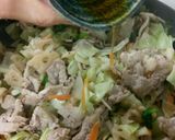 蓮根の歯応えが嬉しい！豚肉と野菜の塩炒め作り方7写真