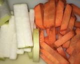牛ばらと大根のオイスター煮作り方1写真