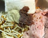 お弁当に♪豆腐とキノコの鳥つくね作り方1写真
