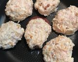 お弁当に♪豆腐とキノコの鳥つくね作り方3写真