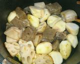 里芋と鶏肉の煮物作り方3写真