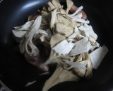 舞茸と豆苗とウインナーの中華炒め作り方7写真