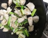 柔らか鶏胸肉で♡ジューシー♡ねぎま炒め作り方6写真