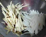 ハヤトウリとサツマイモのキンピラ作り方1写真