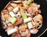鶏もも肉のレンコンネギ炒め作り方1写真