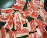 牛カルビ肉と野菜の韓国風炒め作り方1写真