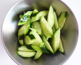 豚肉ときゅうり炒め作り方1写真