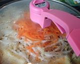 鶏もも肉に塩こしょうをしてすき焼き作り方6写真