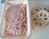 レンコンのシャキシャキ感がいい・鶏団子鍋作り方1写真