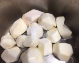 里芋と焼き豆腐の煮物作り方1写真