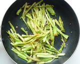 ブロッコリーの茎の胡麻炒め作り方3写真
