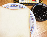おせちの残りの黒豆で☆黒豆チーズトースト作り方1写真