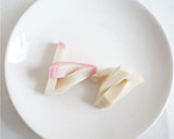 おせち料理　紅白かまぼこの飾り切り作り方5写真
