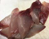 鰤と玉ねぎのシャキシャキピリ辛キムチ和え作り方2写真
