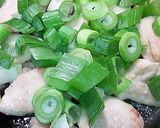 鶏とエビの塩麹炒め作り方3写真